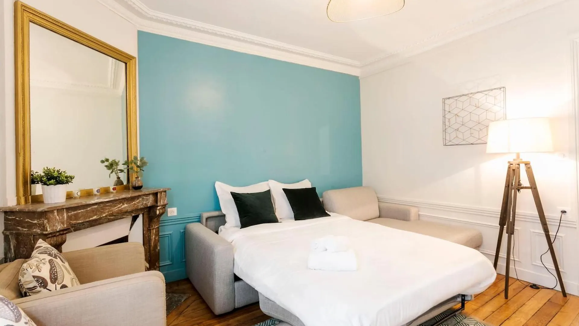 Bnbnova - Central Paris & Palais Royal - 1Br 0*,  France